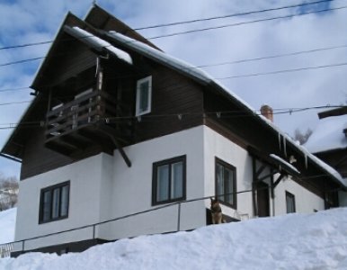 Pensiunea-La-Izvoare